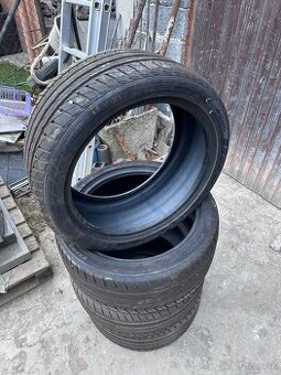Paxaro 245/40 R18