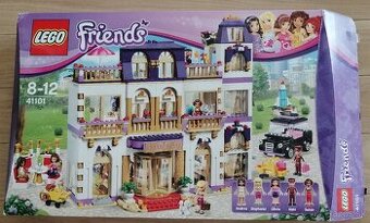 LEGO Friends – 41101 Grand Hotel v meste Heartlake