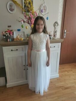 Predam nove saty na 1.sv. prijmanie
