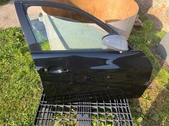 Predám prave predné dvere na BMW e90/91