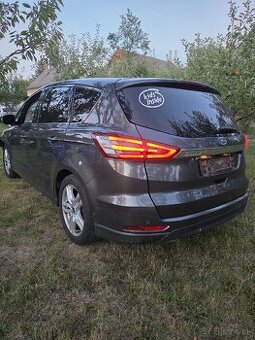 Ford S-max - 1