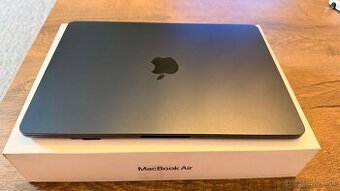 MacBook Air 13\" M3 (16GB RAM, 256GB)