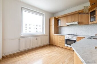 2-izb byt s možnosťou jednoduchej úpravy na 3-izb, Námestie 