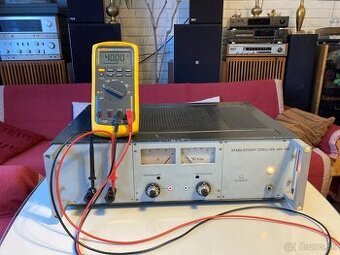 Laboratórny zdroj 40V 10A MESIT Z-YE2T/X