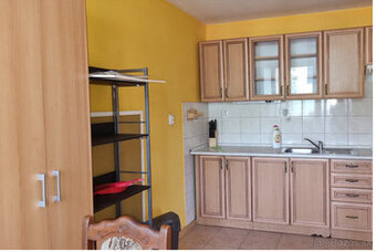 3 IZBOVÝ BYT s LOGGIOU 67m2 PIEŠŤANY -ul LIPOVÁ +ZN. POSUDOK
