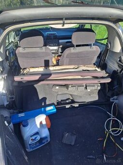 Opel Tigra 1.4 rv.99 +náhradné diely