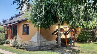 25min od Košíc, v krásnej ulici, pekná nehnuteľnosť, Gönc,HU