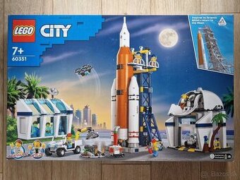 Lego City 60351 Kozmodróm (Rocket Launch Center)