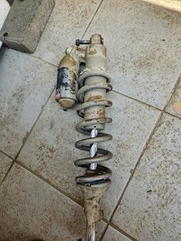 Yamaha yz250f 2006 - 2009 zadny tlmič