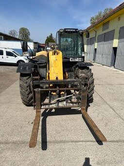 Teleskopický nakladač JCB 531-70