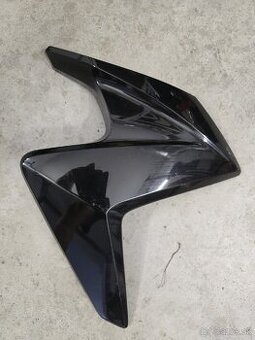 Honda CB1000R pravý bočný plast