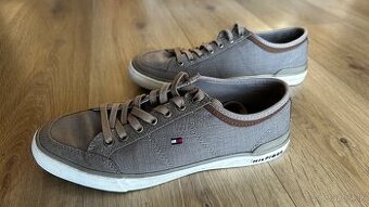 Tenisky Tommy Hilfiger č 40
