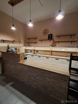 Skrinky do kuchyňe, gastro zariadení alebo predajne