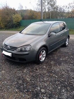 VW Golf 5 1.4 16V 55 kW