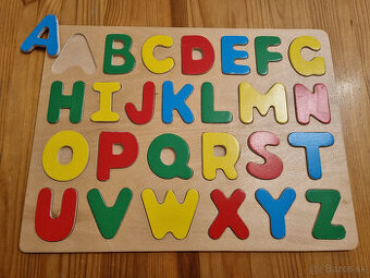 Drevene puzzle/vkladacka (Woody) Abeceda