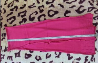 Pansky sal,novy,nenoseny a damsky cerveny sal prijemny mat.