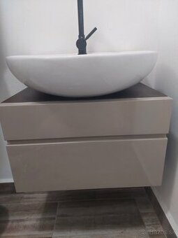 Umývadlová skrinka