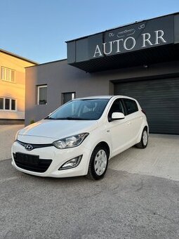 Hyundai i20 1.3 Benzin = Navi, r.v 2013, 96623km, Top Stav =