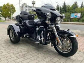 Harley-Davidson Triglide FLHTCUTG