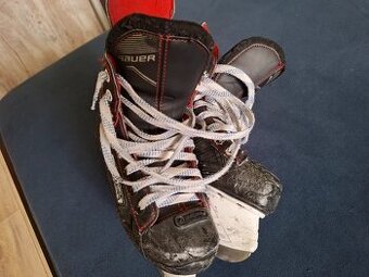 Hokejové korčule Bauer 34