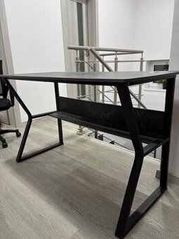 Písací stôl + stolička