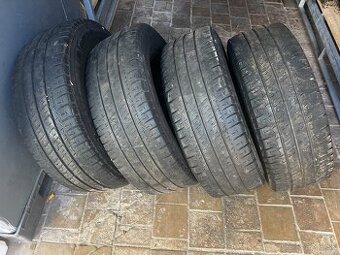 Michelin AGILIS 3 235/65 R16C 121/119 R Letné