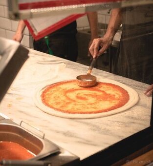 Pomocná sila do kuchyne