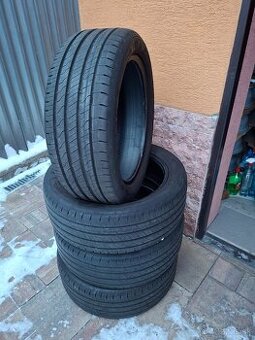 Predám letné pneu.Goodyear Efficient Grip--205/50/17-93W