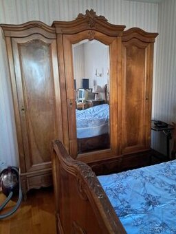 Starožitná spálňa komplet