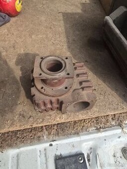 Domec na mlyncek na mäso