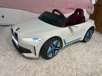 Predám detské elektrické autíčko BMW I4