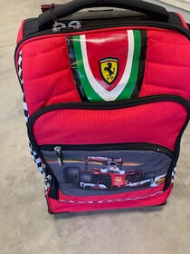 Nová školská taška Ferrari