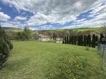 Pozemok pre rodinný dom 800 - 1000 m2, Radvanovce