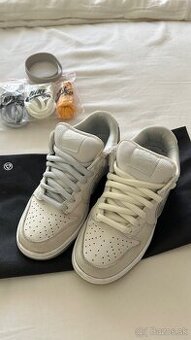 Nike dunk SB White Lobster