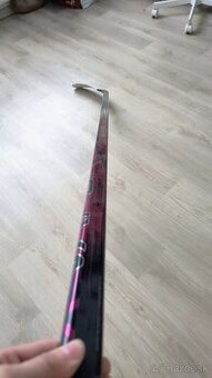 Hokejka Bauer Hyperlite 2