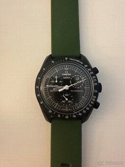 omega swatch moonswatch mission to the moonphase