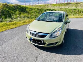 Opel Corsa 1.2 benzín