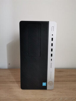 Intel i5 7500, RTX 3050, 16GB RAM, SSD+HDD