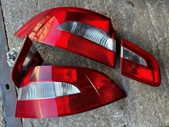 Zadné svetlá Škoda Superb 2