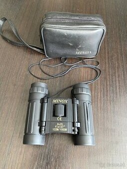 Kompaktný binokulár MINOX 8x25 Field 7°