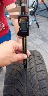 Elektróny s pneu