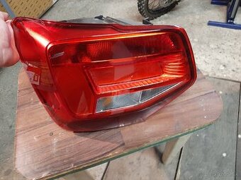 Audi Q2 lave zadne svetlo led