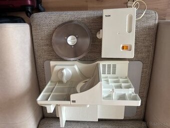 Krájač elektrický