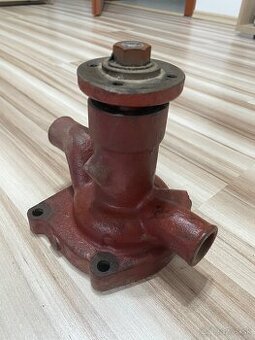 Vodné čerpadlo a spolková lamela