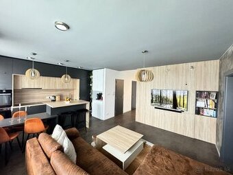 Prenájom - Nadštandardne zariadený 3 izbovy byt s loggiou