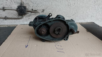 Skelet motora JAWA Robot.