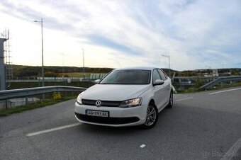 Volkswagen Jetta 1.2 TSI Trendline, Zdokladovateľný servis - 1