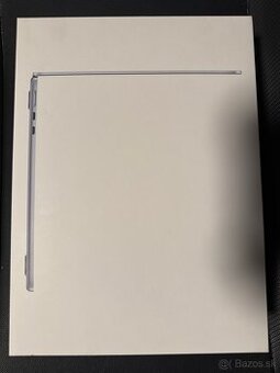 MacBook Air 13” M4 sky blue