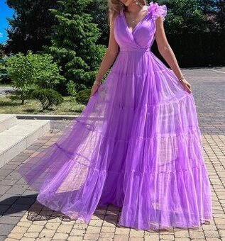 Fialové spoločenské šaty 36/S