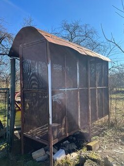 Kovový sušiak na kukuricu – pevná konštrukcia